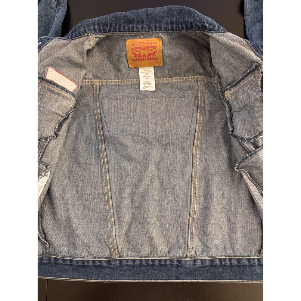 Levi's Boys Denim Trucker Jacket Size S (8-10) Red Batwing Logo Patch - Picture 7 of 9